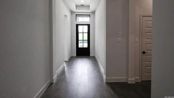 Property Slideshow image 3 of 10 | 657 borchers blvd, Newbraunfe, TX, 78132