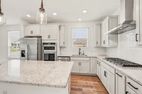 Property Slideshow image 3 of 20 | 2091 green ash, New Braunfels, TX, 78132