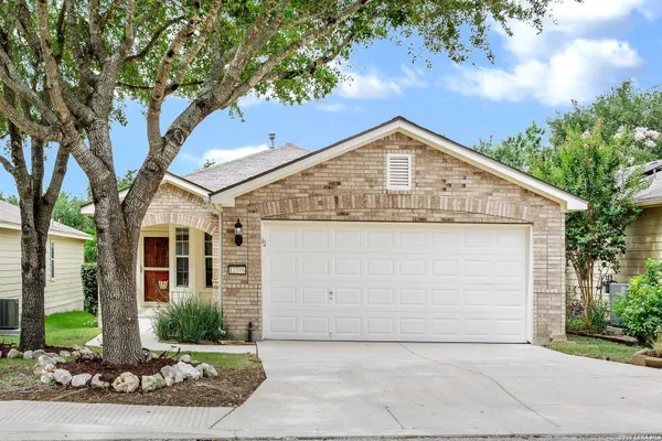Property Slideshow image 2 of 45 | 12746 pronghorn oak, San Antonio, TX, 78253
