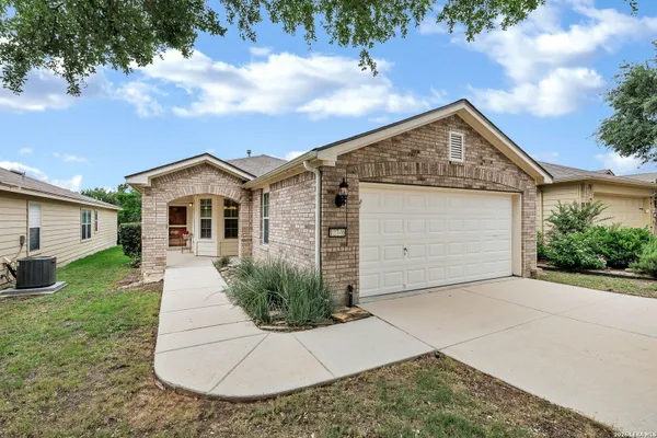 Property Slideshow image 3 of 45 | 12746 pronghorn oak, San Antonio, TX, 78253