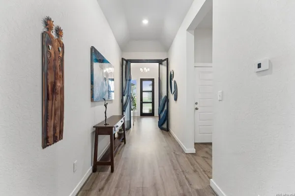 Property Slideshow image 3 of 31 | 2224 sur ave, New Braunfels, TX, 78132