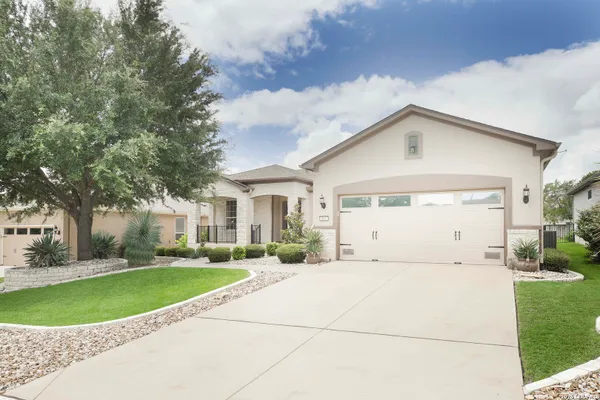 Property Slideshow image 2 of 34 | 104 emory peak trl, Georgetown, TX, 78633