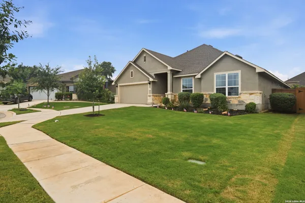 Property Slideshow image 3 of 35 | 2262 hoja, New Braunfels, TX, 78132