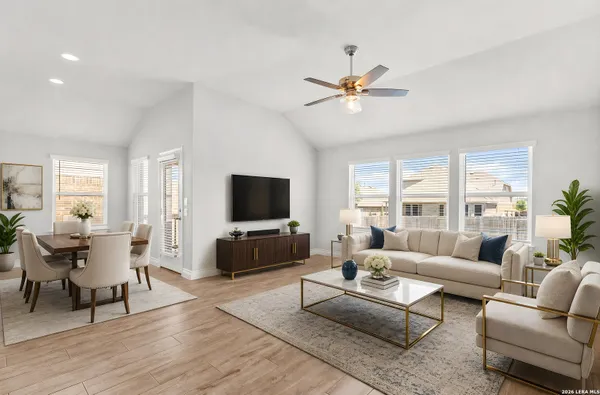 Property Slideshow image 2 of 26 | 2255 oak run pkwy, New Braunfels, TX, 78132