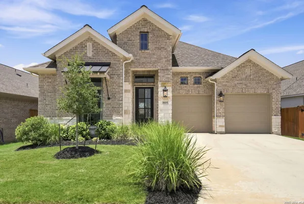 Property Slideshow image 2 of 32 | 1838 luna, New Braunfels, TX, 78132