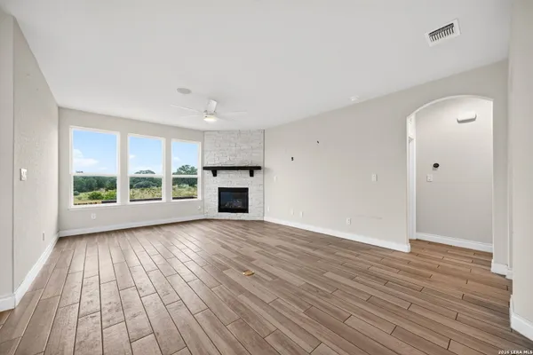 Property Slideshow image 3 of 10 | 2230 steerhead trl, Newbraunfe, TX, 78132