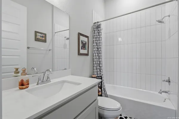 Property Slideshow image 3 of 10 | 339 sugarcane, Newbraunfe, TX, 78132