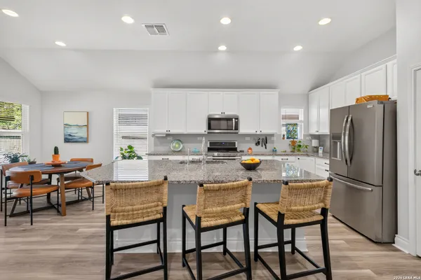 Property Slideshow image 3 of 10 | 485 rosemellow st, Newbraunfe, TX, 78132