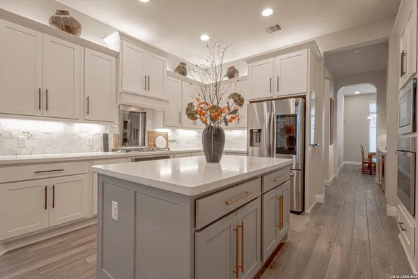 Property Slideshow image 3 of 10 | 1185 waddie way, Newbraunfe, TX, 78132