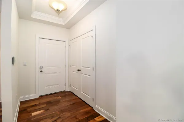 Property Slideshow image 3 of 40 | 603 brookside ct # 603, Newtown, CT, 06470