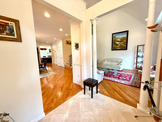 Property Slideshow image 3 of 40 | 18 fieldstone ln # 18, Beacon Falls, CT, 06403