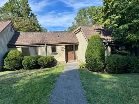 Property Slideshow image 2 of 27 | 623 heritage vlg b, Southbury, CT, 06488