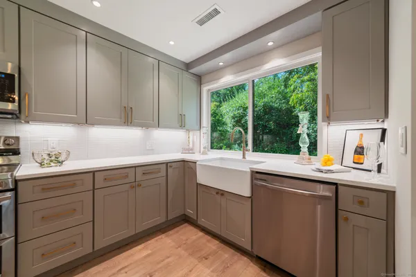 Property Slideshow image 2 of 40 | 644 heritage vlg a, Southbury, CT, 06488