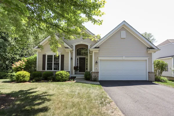 Property Slideshow image 2 of 36 | 302 fairway dr # 302, Oxford, CT, 06478