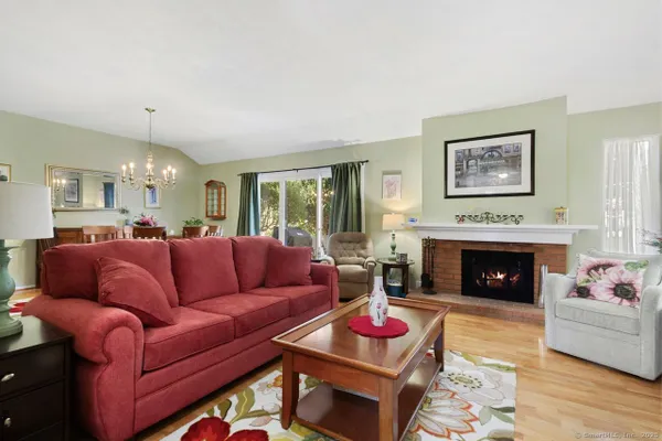 Property Slideshow image 3 of 33 | 920 heritage vlg b, Southbury, CT, 06488