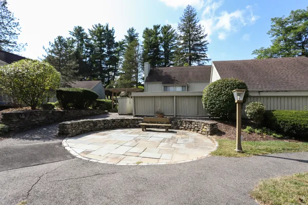 Property Slideshow image 2 of 24 | 1 heritage vlg c, Southbury, CT, 06488