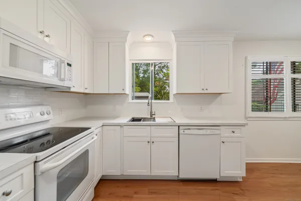 Property Slideshow image 2 of 34 | 98 heritage vlg a, Southbury, CT, 06488