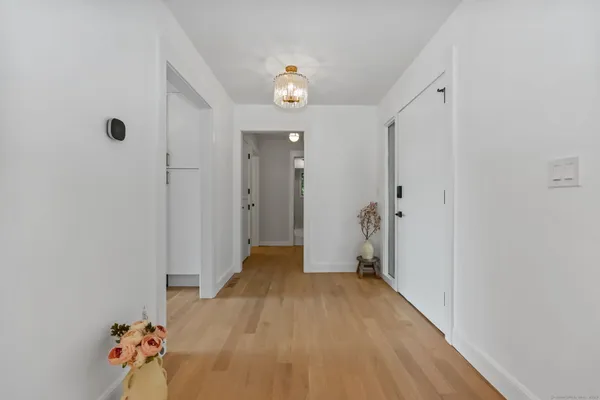 Property Slideshow image 3 of 36 | 488 commanche ln a, Stratford, CT, 06614