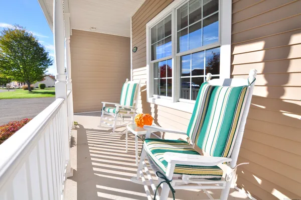 Property Slideshow image 2 of 39 | 77 hunt glen dr # 77, Granby, CT, 06035