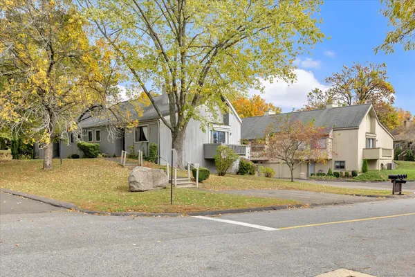 Property Slideshow image 2 of 39 | , Stratford, CT, 06614