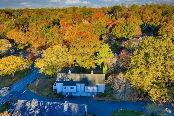 Property Slideshow image 3 of 39 | , Stratford, CT, 06614