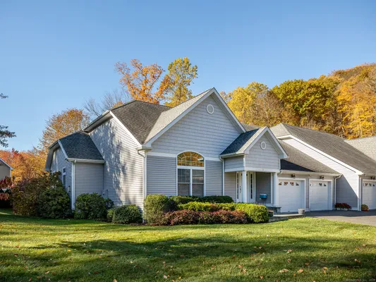 Property Slideshow image 2 of 19 | 1 blossom ct # 1, New Milford, CT, 06776