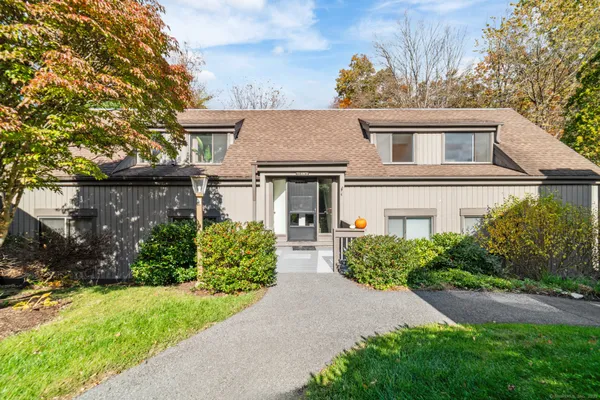 Property Slideshow image 2 of 28 | 73 heritage vlg d, Southbury, CT, 06488