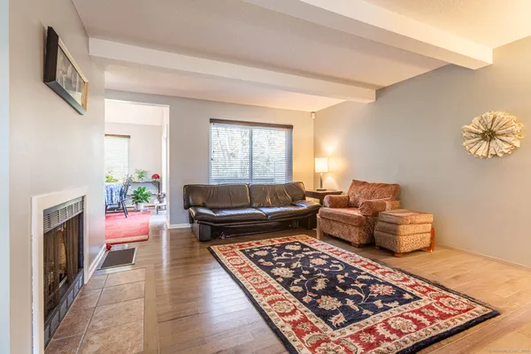 Property Slideshow image 3 of 36 | 76 silo way # 76, Bloomfield, CT, 06002