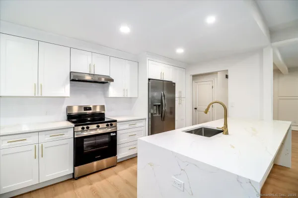 Property Slideshow image 2 of 27 | 929 heritage vlg b, Southbury, CT, 06488