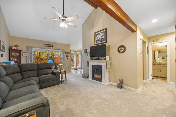 Property Slideshow image 3 of 26 | 85 clearview ct # 85, Southington, CT, 06489