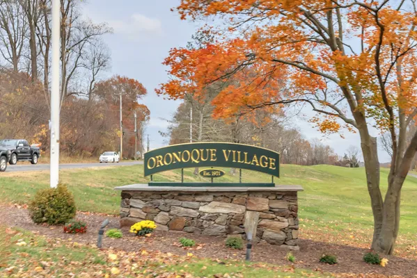 Property Slideshow image 2 of 40 | 35 algonquin ln d, Stratford, CT, 06614