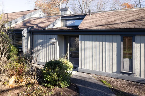 Property Slideshow image 3 of 29 | 865 heritage vlg b, Southbury, CT, 06488