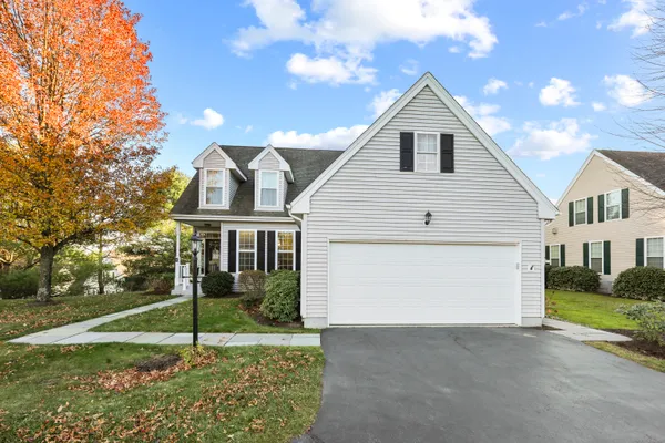 Property Slideshow image 2 of 35 | 8 kenington rd # 8, Avon, CT, 06001