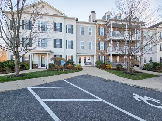 Property Slideshow image 2 of 29 | 1 rivington way unit 201, Danbury, CT, 06810