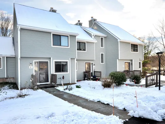 Property Slideshow image 3 of 36 | 81 silo way # 81, Bloomfield, CT, 06002