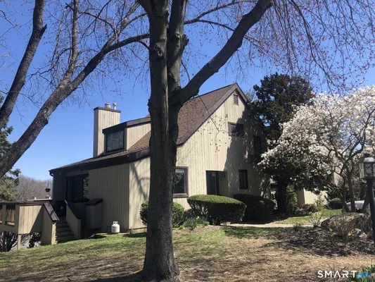 Property Slideshow image 2 of 22 | 511 opa ln b, Stratford, CT, 06614