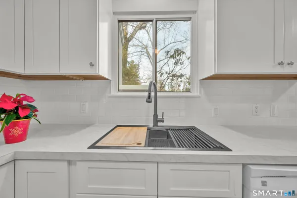 Property Slideshow image 3 of 31 | 98 heritage vlg a, Southbury, CT, 06488