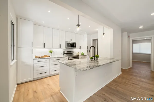 Property Slideshow image 2 of 35 | 335 heritage vlg b, Southbury, CT, 06488