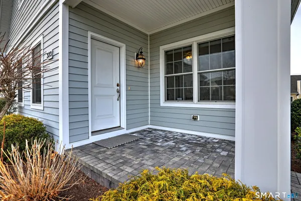 Property Slideshow image 2 of 40 | 323 goose ln # 323, Orange, CT, 06477