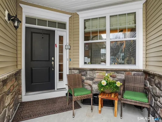 Property Slideshow image 2 of 34 | 85 winding ridge way # 85, Danbury, CT, 06810