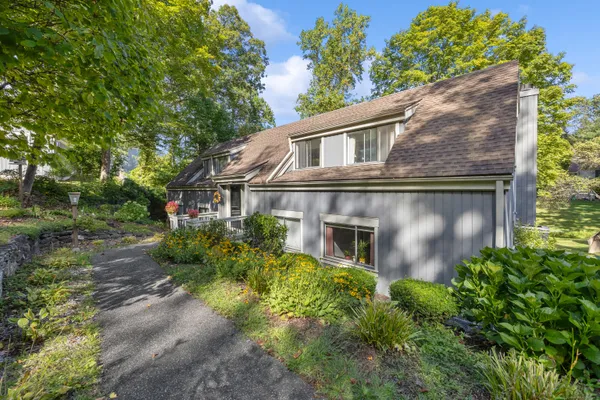Property Slideshow image 3 of 24 | 405 heritage vlg d, Southbury, CT, 06488