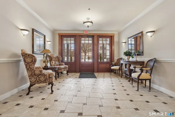 Property Slideshow image 3 of 40 | 79 suzie dr # 79, Newtown, CT, 06470