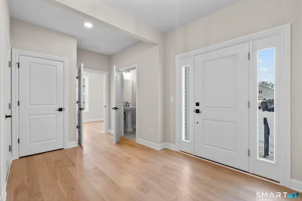 Property Slideshow image 3 of 40 | 1097 st andrews dr 9, Oxford, CT, 06478