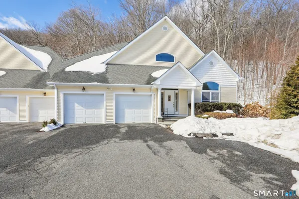 Property Slideshow image 2 of 26 | 4 blossom ct, New Milford, CT, 06776