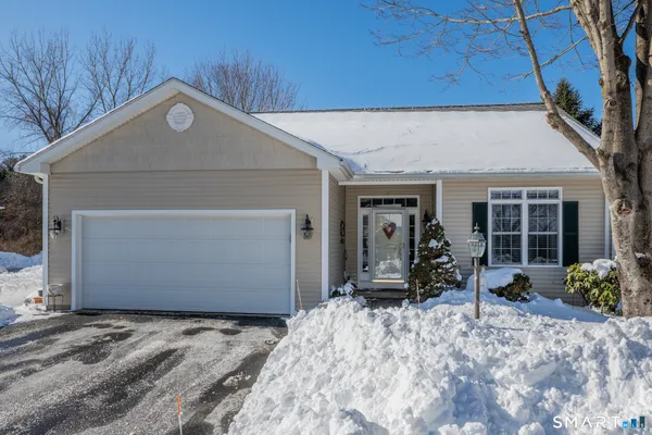 Property Slideshow image 2 of 27 | 11 partridge run 11, Enfield, CT, 06082