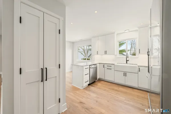 Property Slideshow image 3 of 30 | 919 heritage vlg b, Southbury, CT, 06488