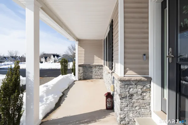 Property Slideshow image 2 of 31 | 2 deming farm dr 2, Newington, CT, 06111