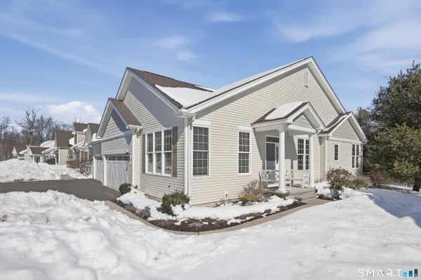 Property Slideshow image 3 of 38 | 17 white oak dr 17, Prospect, CT, 06712
