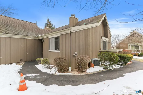 Property Slideshow image 3 of 40 | 383 sequoia ln a, Stratford, CT, 06614