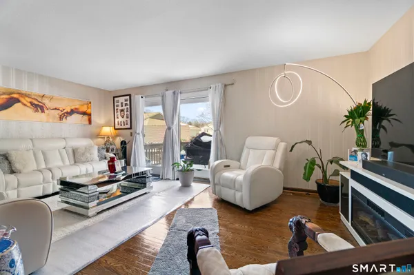 Property Slideshow image 2 of 15 | 6 lakeview dr 6, Southington, CT, 06489